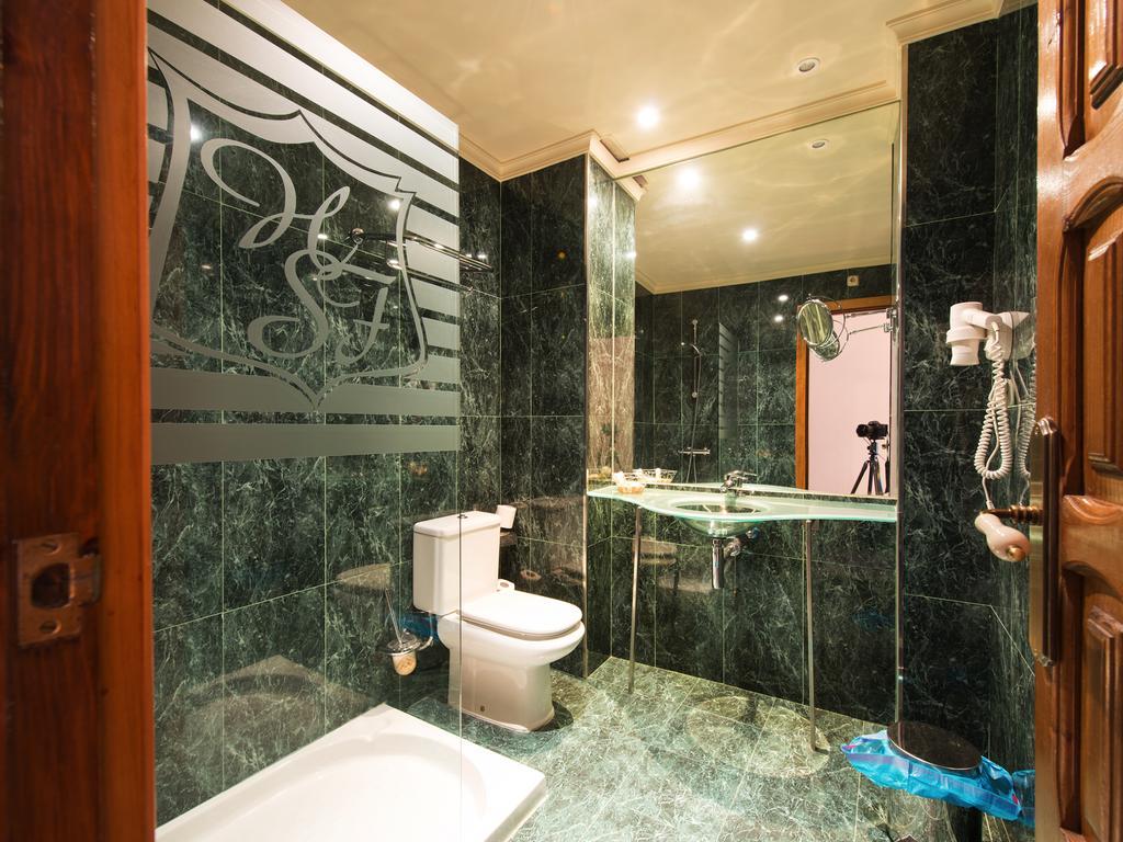Hostal San Francisco Granja de Torrehermosa Rum bild