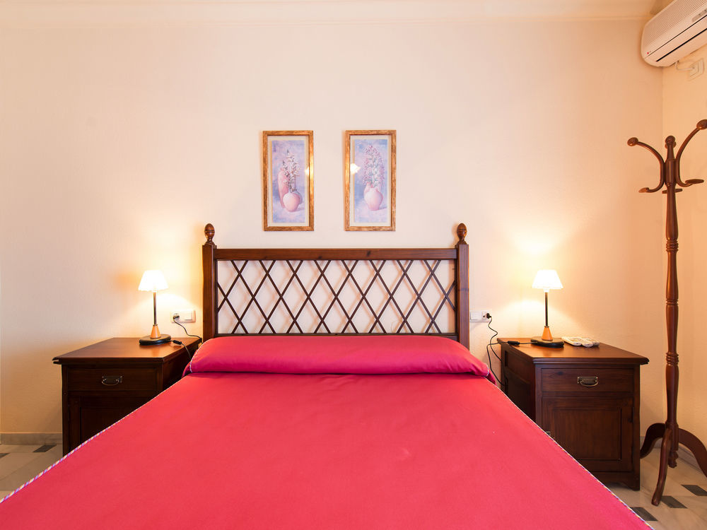 Hostal San Francisco Granja de Torrehermosa Exteriör bild